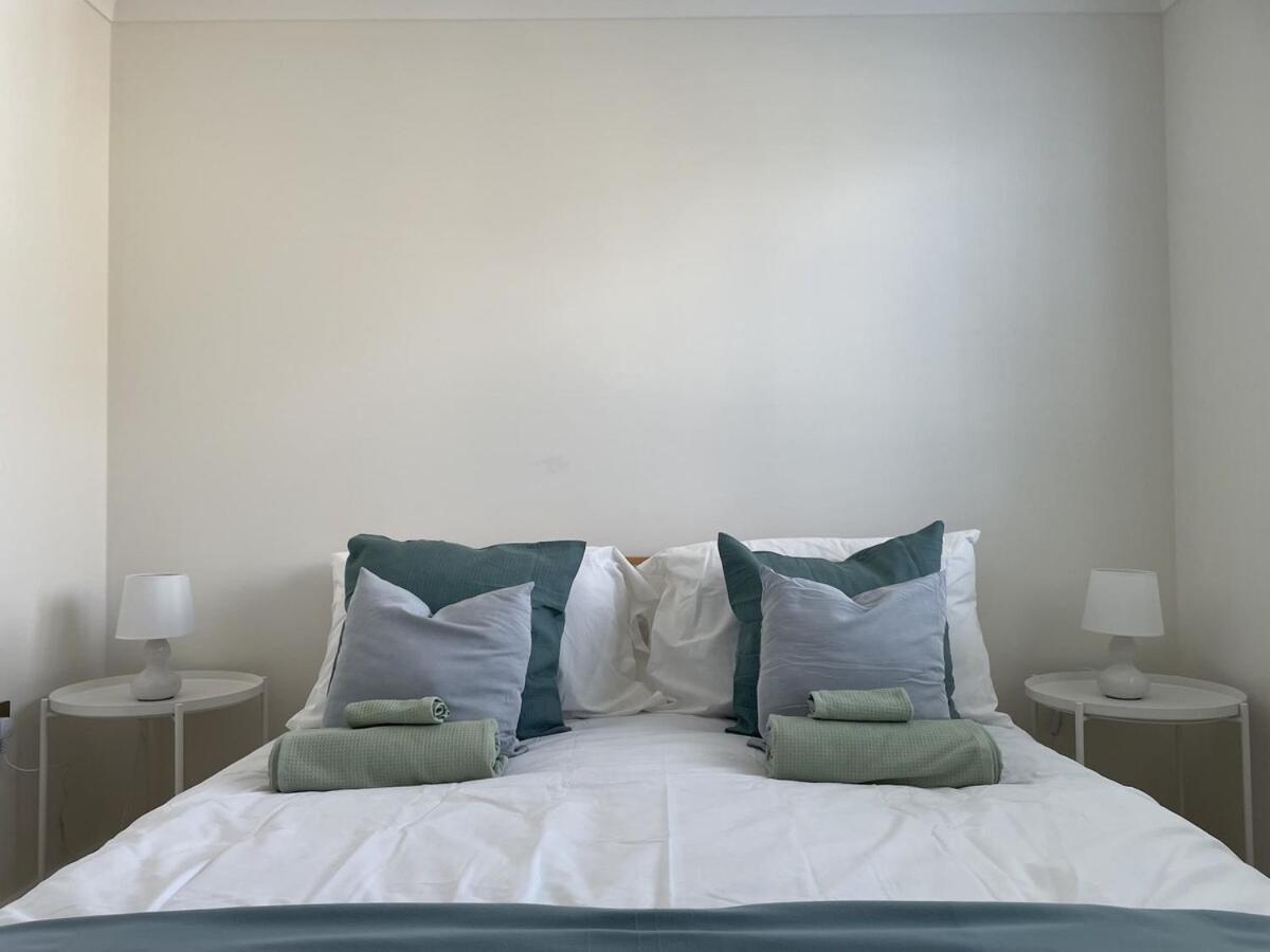 Comfortable Home W Private Parking Charlestown تشارلزتاون المظهر الخارجي الصورة