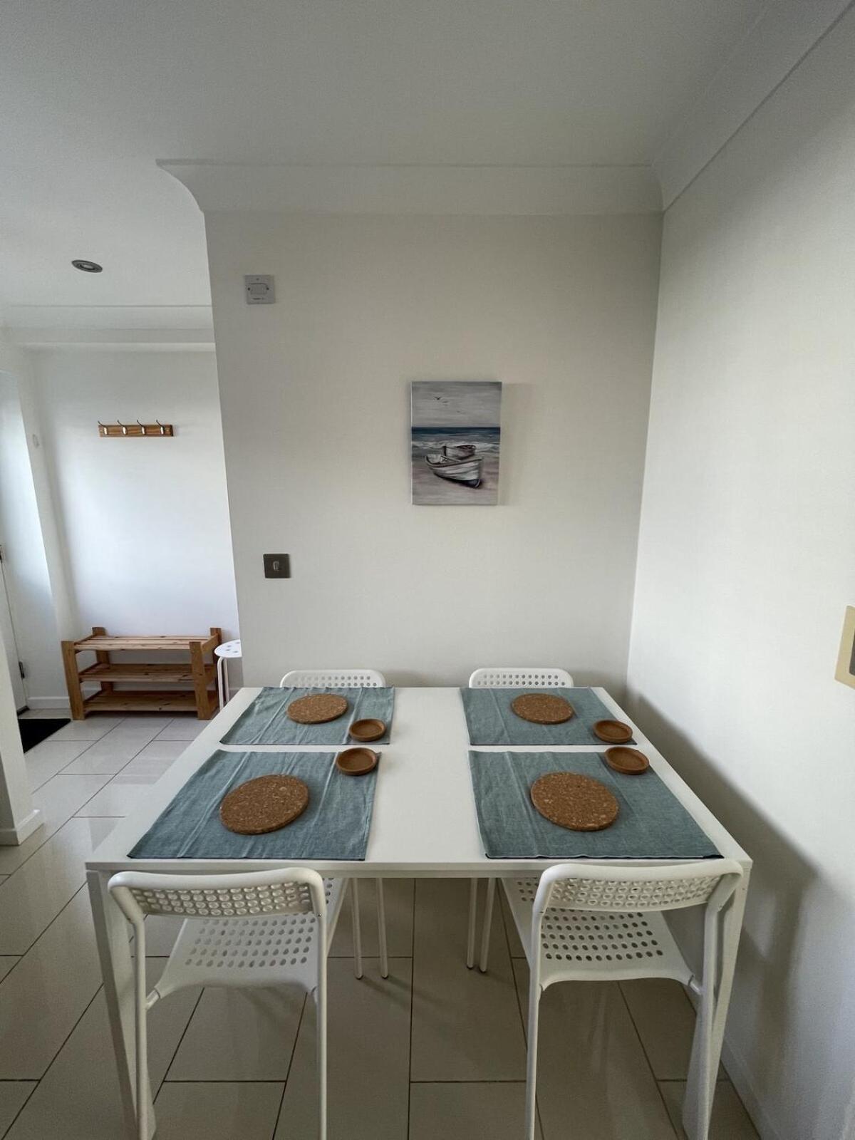 Comfortable Home W Private Parking Charlestown تشارلزتاون المظهر الخارجي الصورة